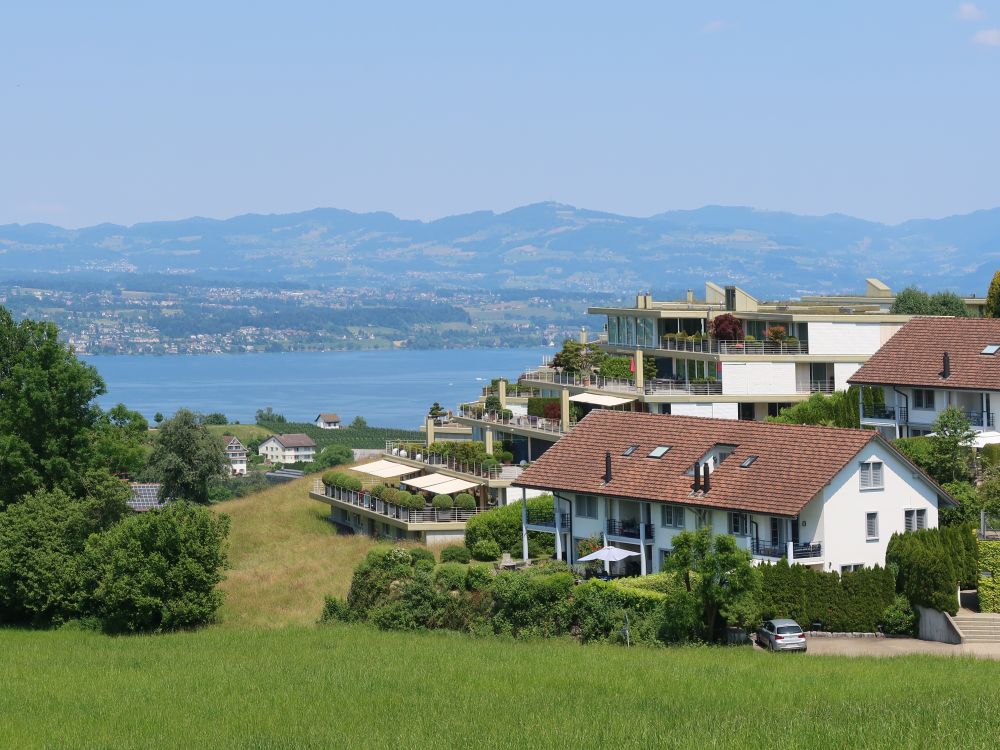 Terrassenhäuser bei Erlen