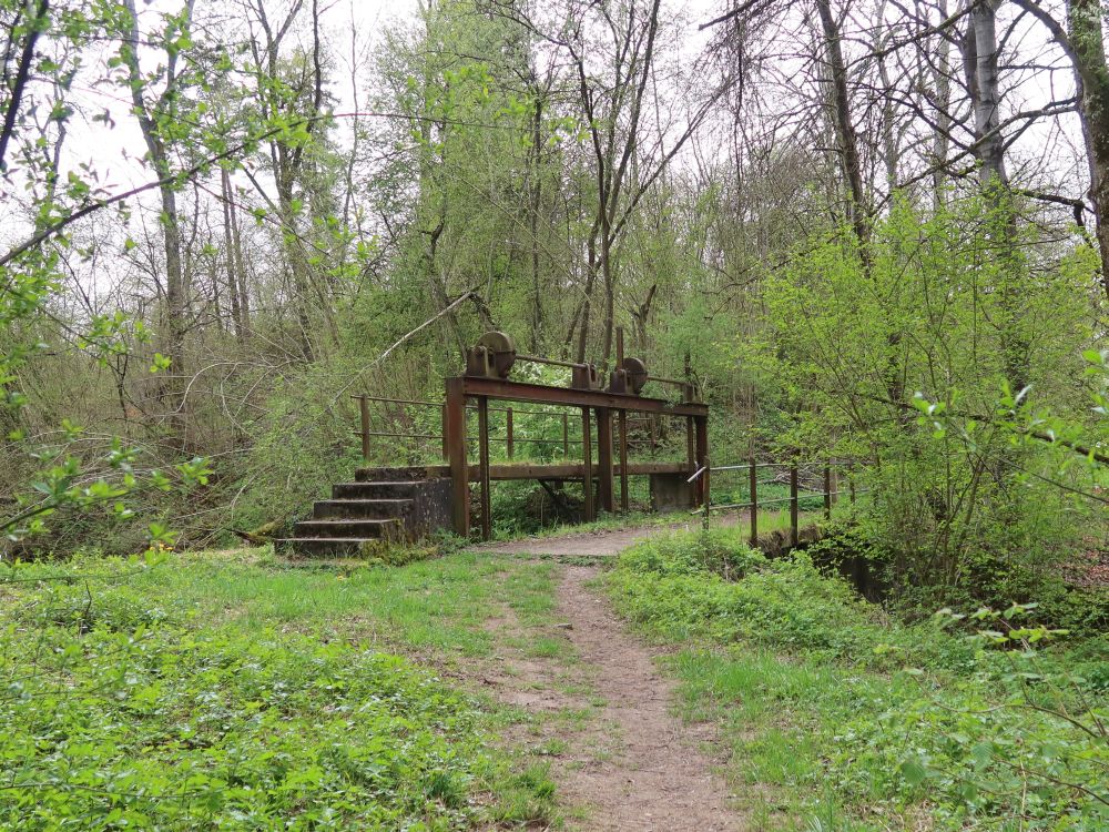 Stauwehr am unteren Weiher