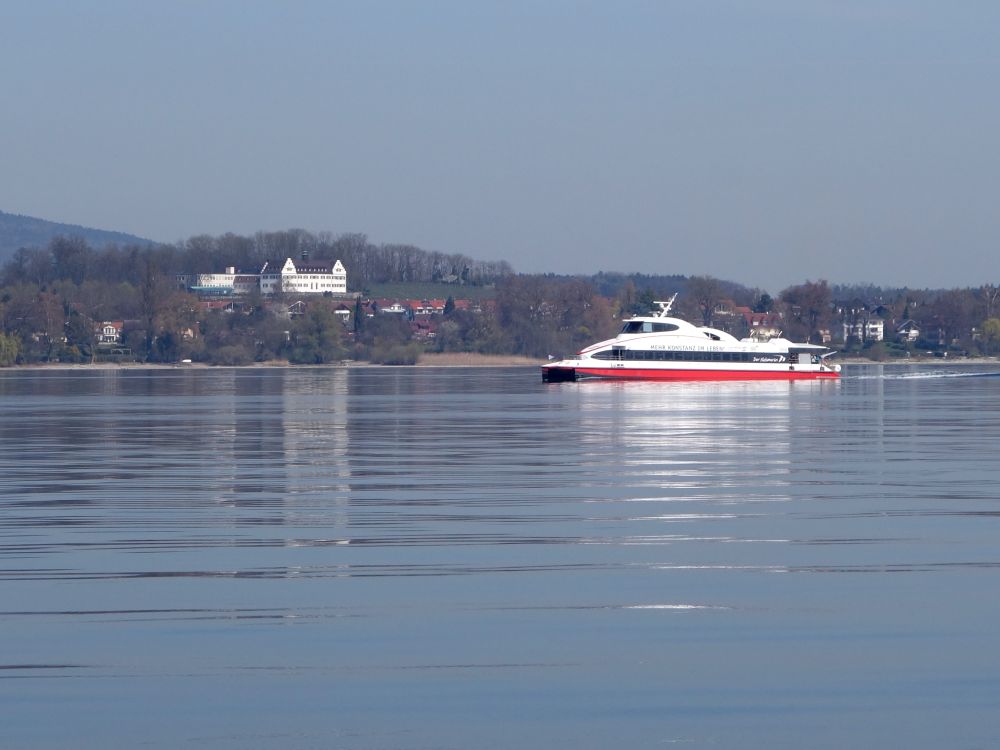 Schloss Hersberg und Katamaran