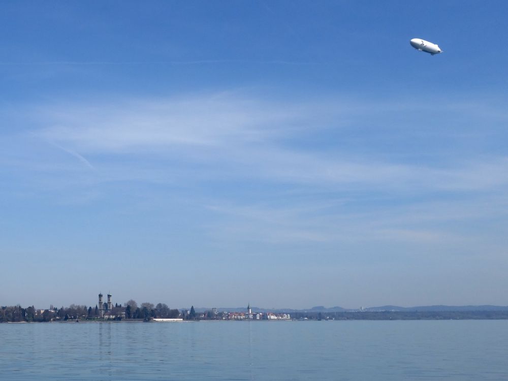 Zeppelin ber Friedrichshafen