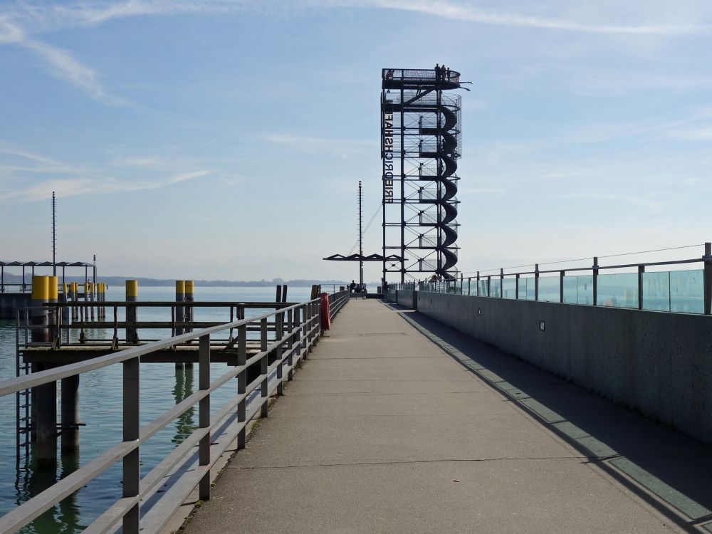 Aussichtsturm am Hafen