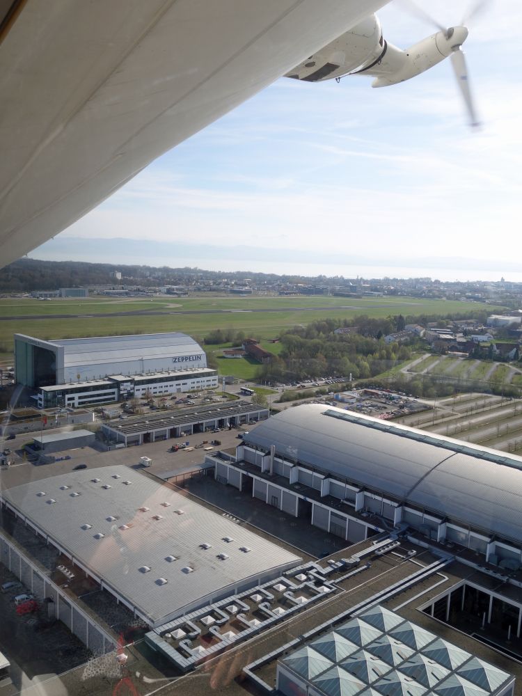 Zeppelin-Hangar und Messehallen