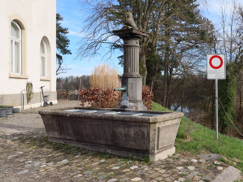 Brunnen bei Gut Katzensee