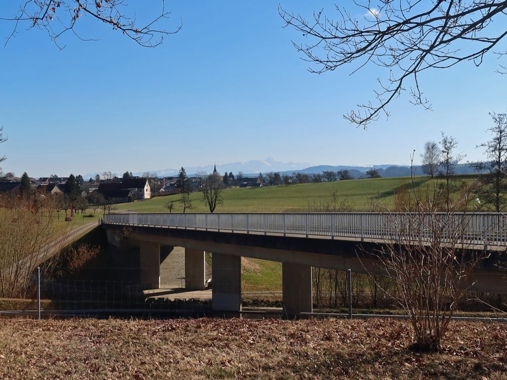 Brücke über die A7