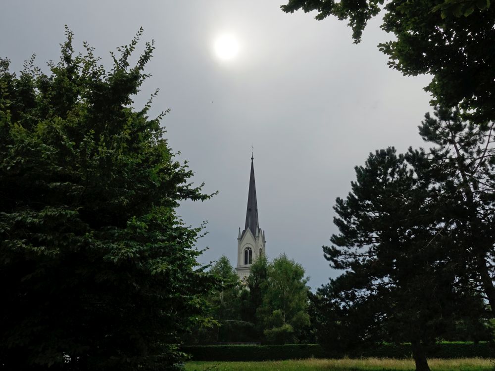 Evangelische Kirche mit Sonne