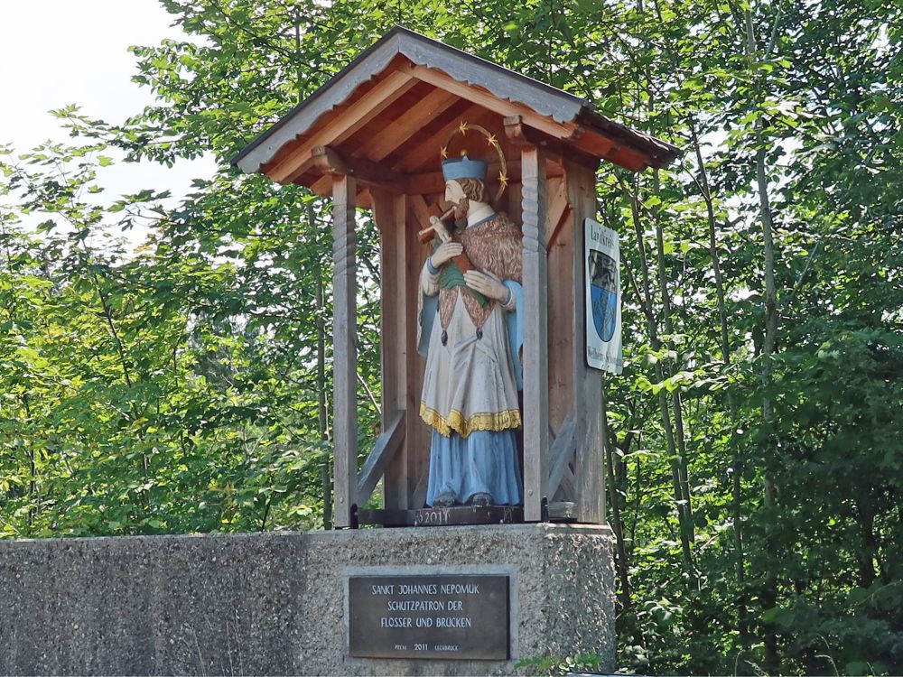 Statue von Nepomuk