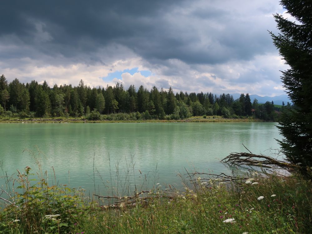 dunkle Wolken über der Lech