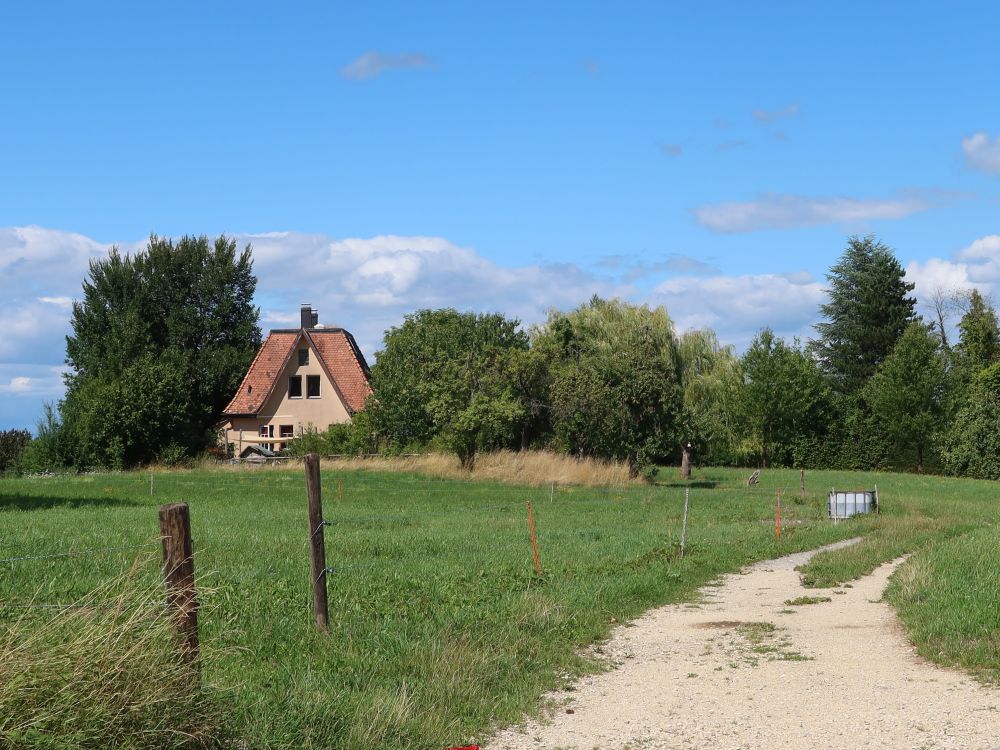 altes Anwesen am Wolfacker