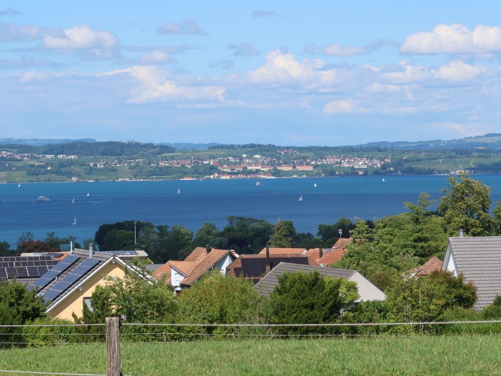 Blick übern Bodensee nach Meersburg