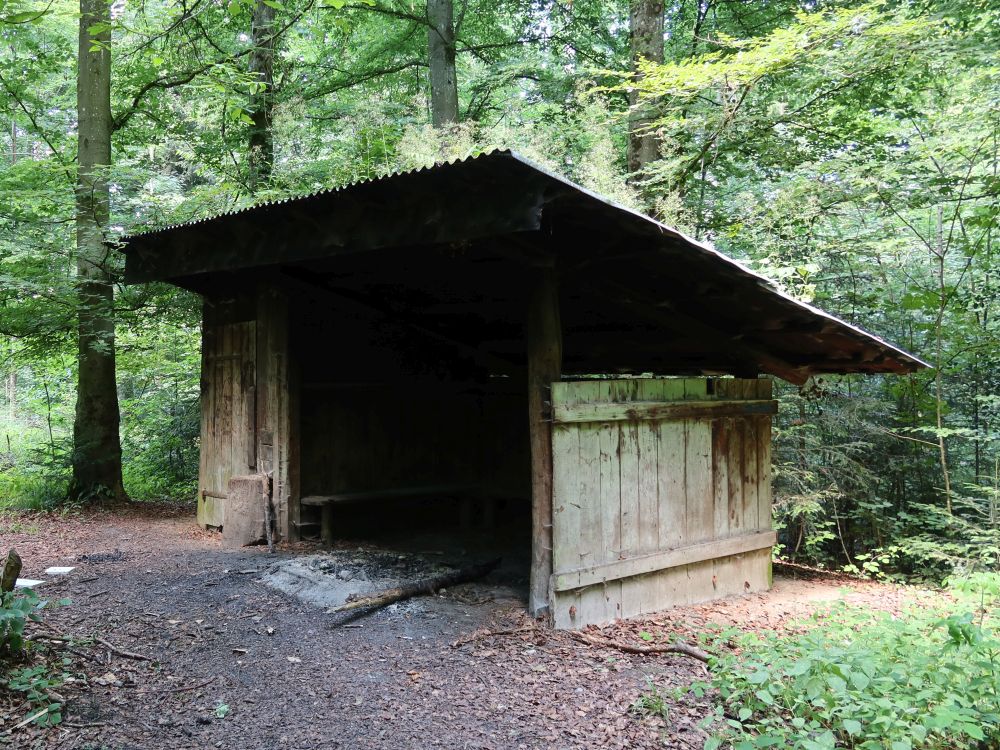Grillstelle in Schutzhütte