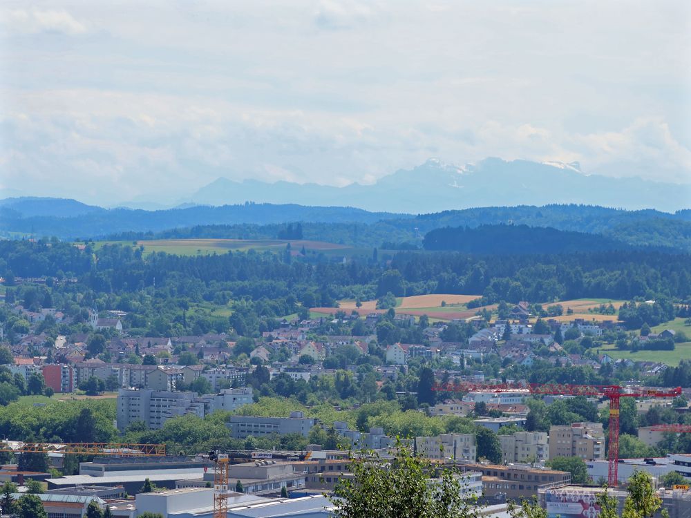 Winterthur und Berge im Dunst