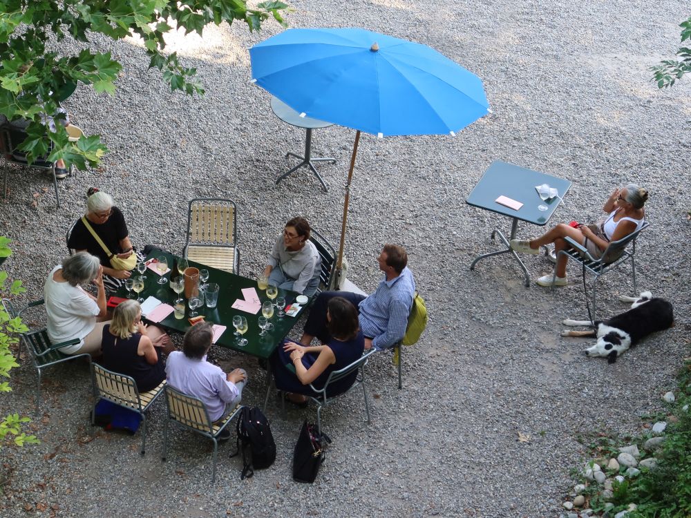 Gesellige Runde von oben