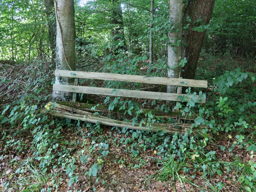 kaputte Sitzbank