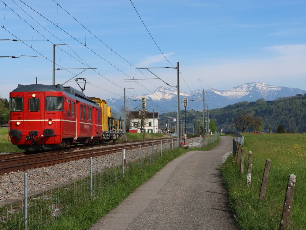 Sihltalbahn bei Station Bollingen