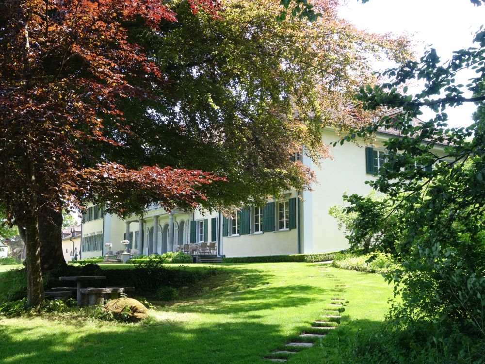 Gebäude bei Schloss Wolfsberg