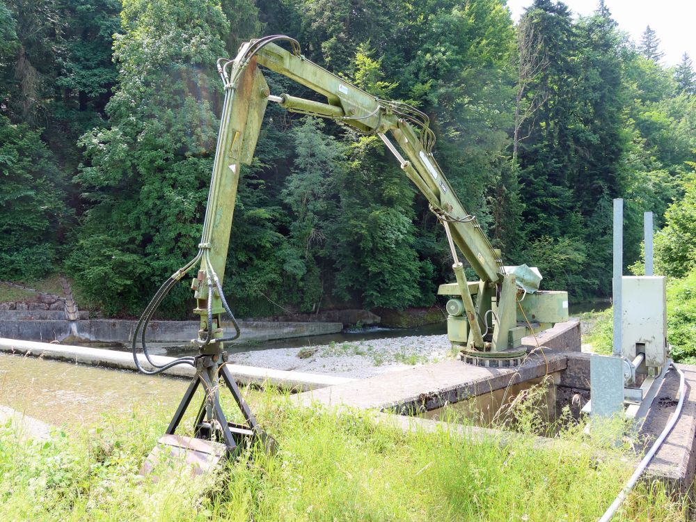 Bagger am Glattwehr