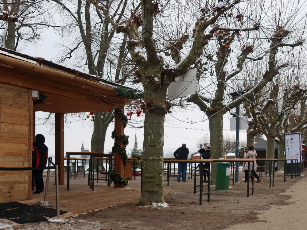 Weihnachtsmarkt morgens bei -4 Grad