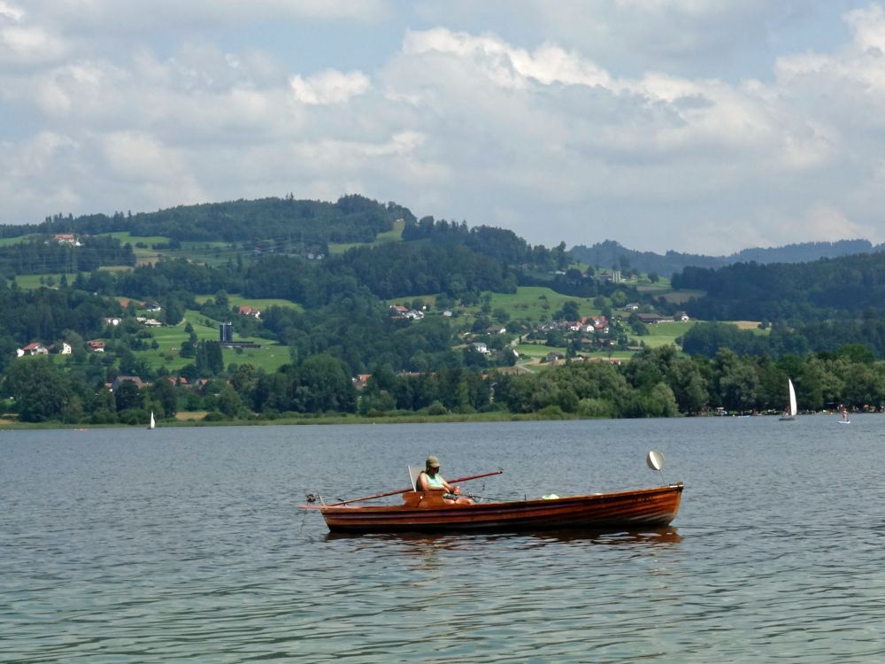 Angler im Ruderboot