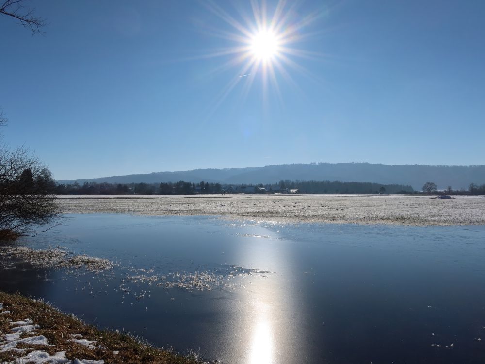 Eisfläche im Gegenlicht