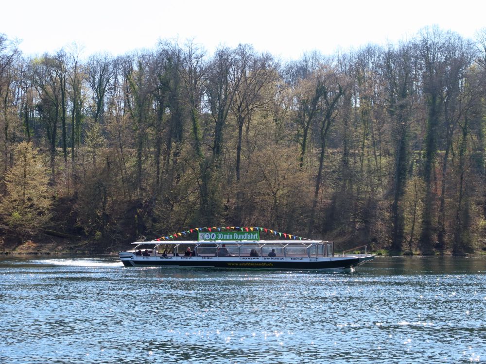 Rundfahrtschiff