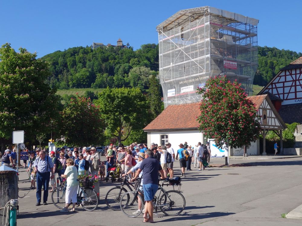 Touristen in Stein am Rhein