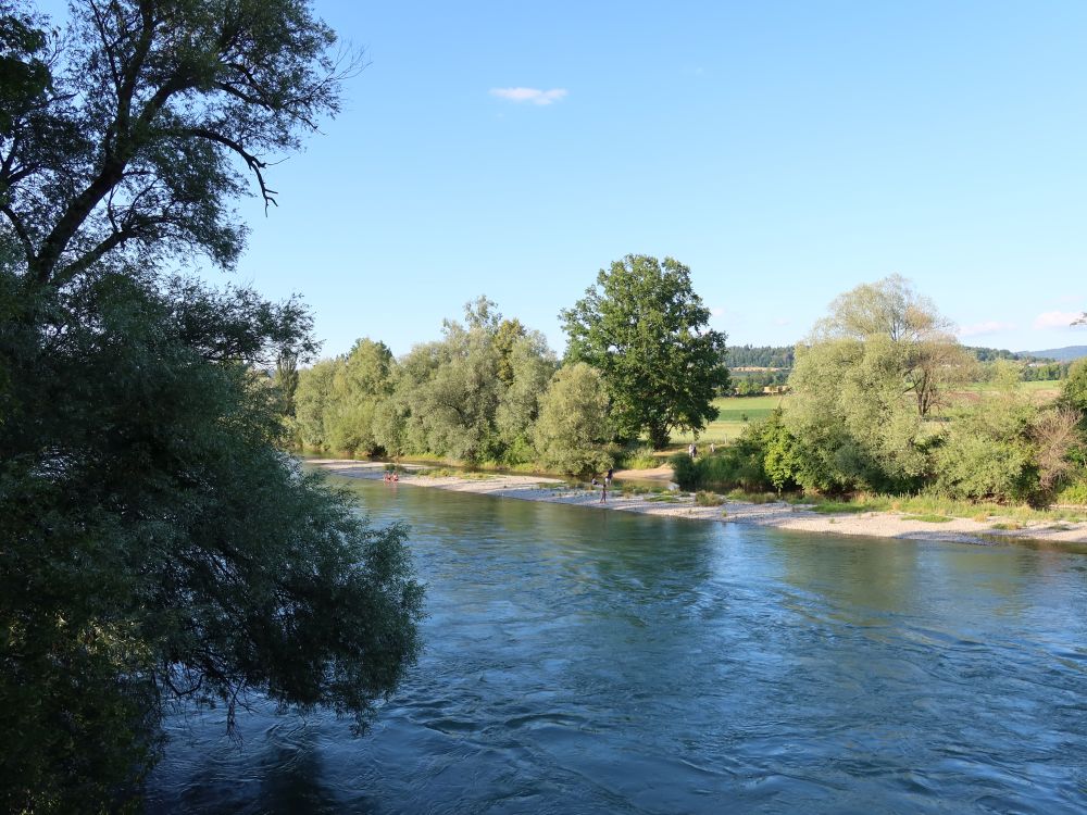 Reuss mit Kiesbank