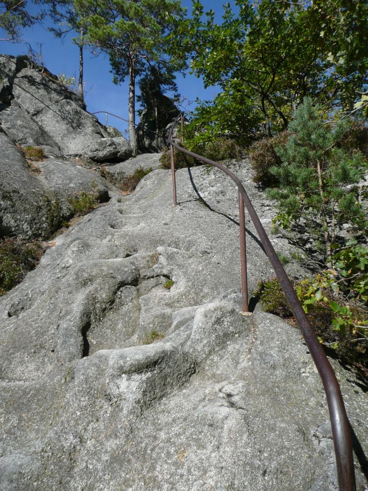 Aufgang zum Oberen Schlossfelsen