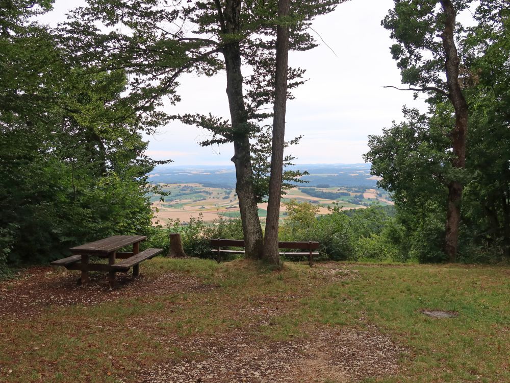 Aussichtspunkt mit Sitzbank