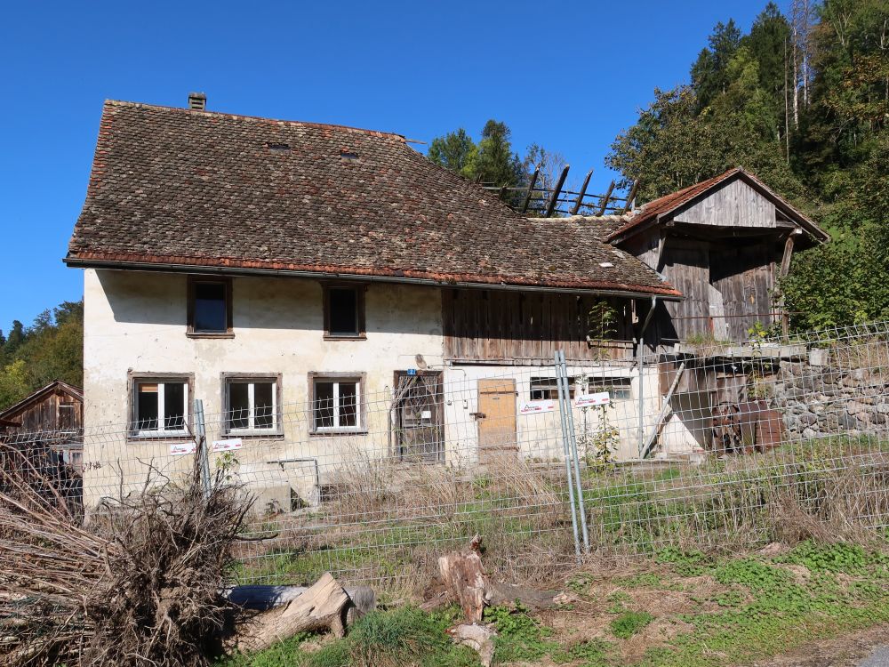 baufälliges Bauernhaus