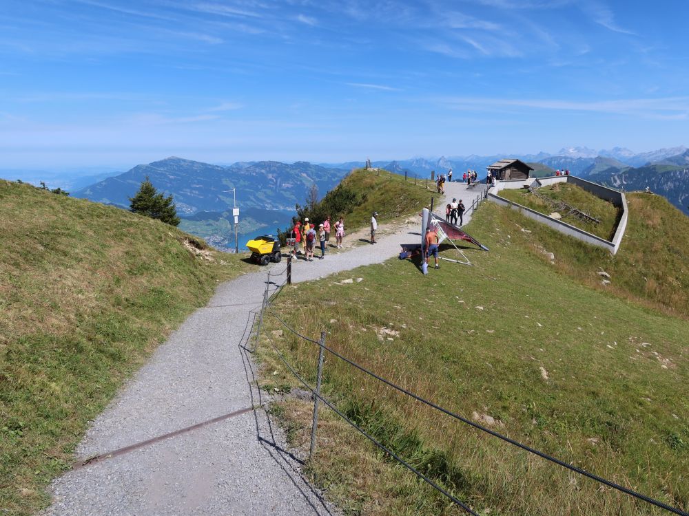 Heidihütte und Murneltiergehege
