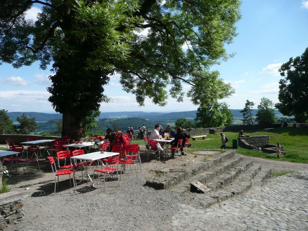 Terrasse vor der Hohentwiel-Pforte