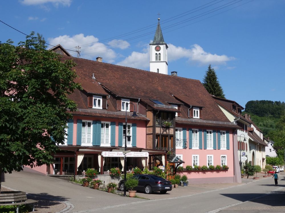 Gasthaus zum Kreuz in Weizen