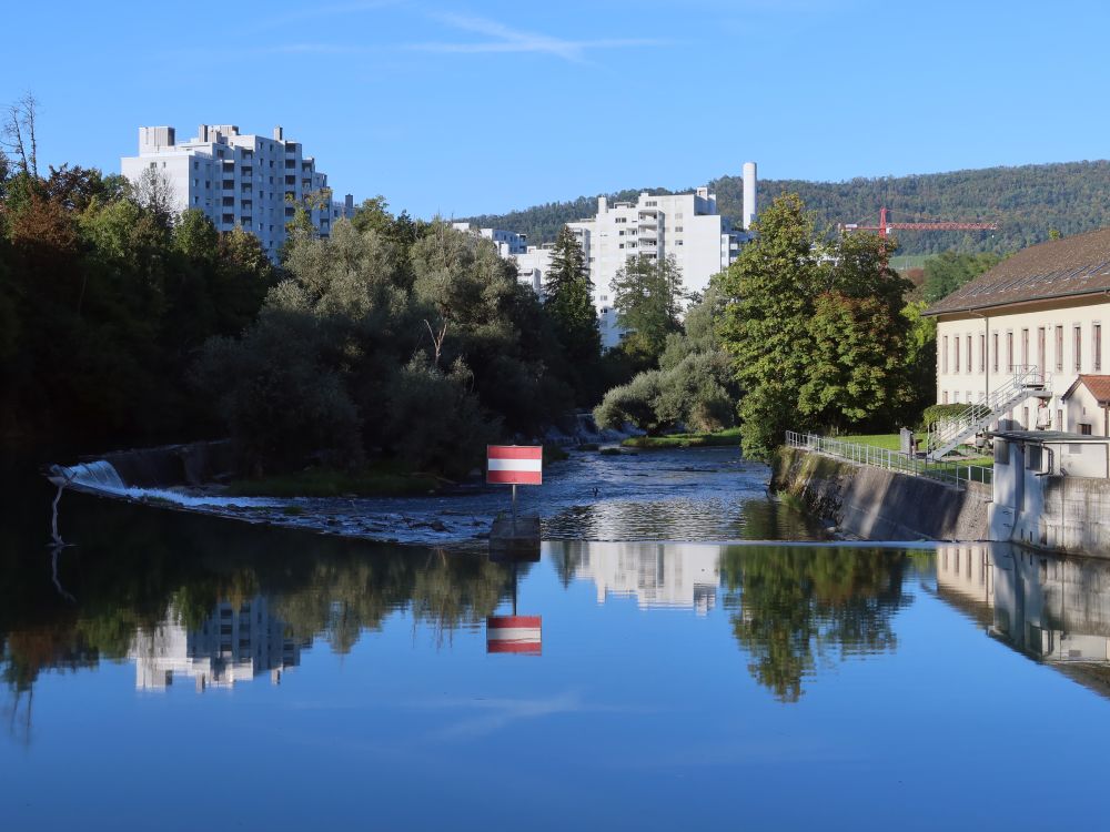 Limmat und Wohnblock Webermühle