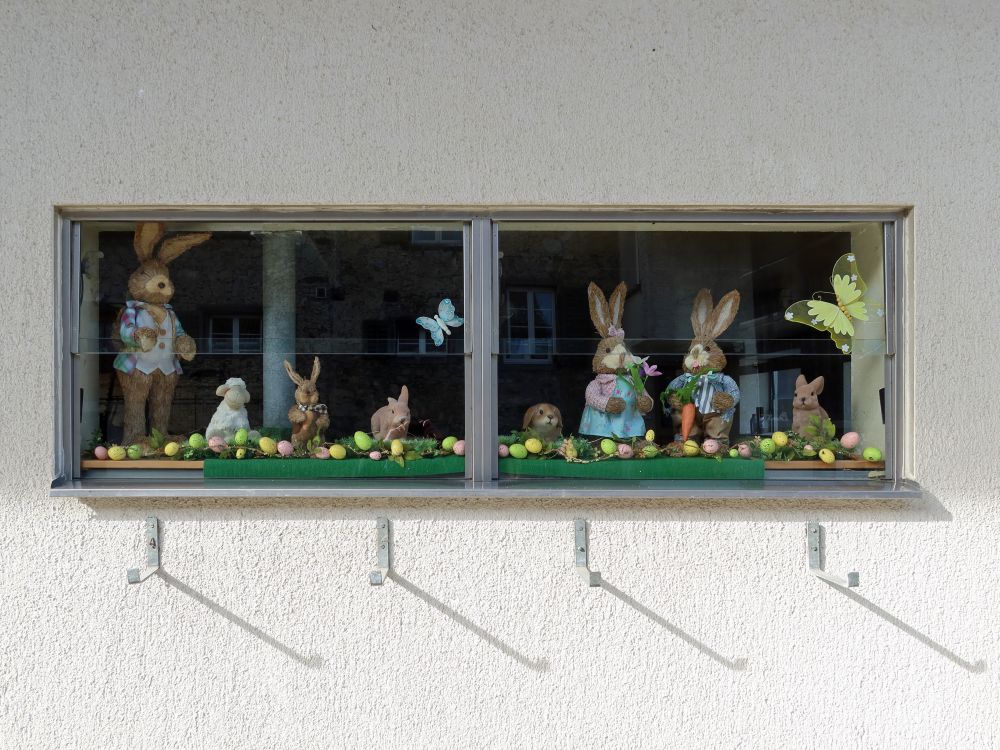 Osterlicher Fensterschmuck