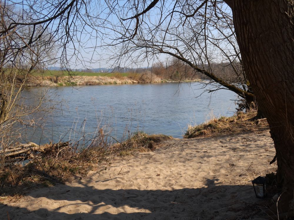 feiner Sand am Thurufer