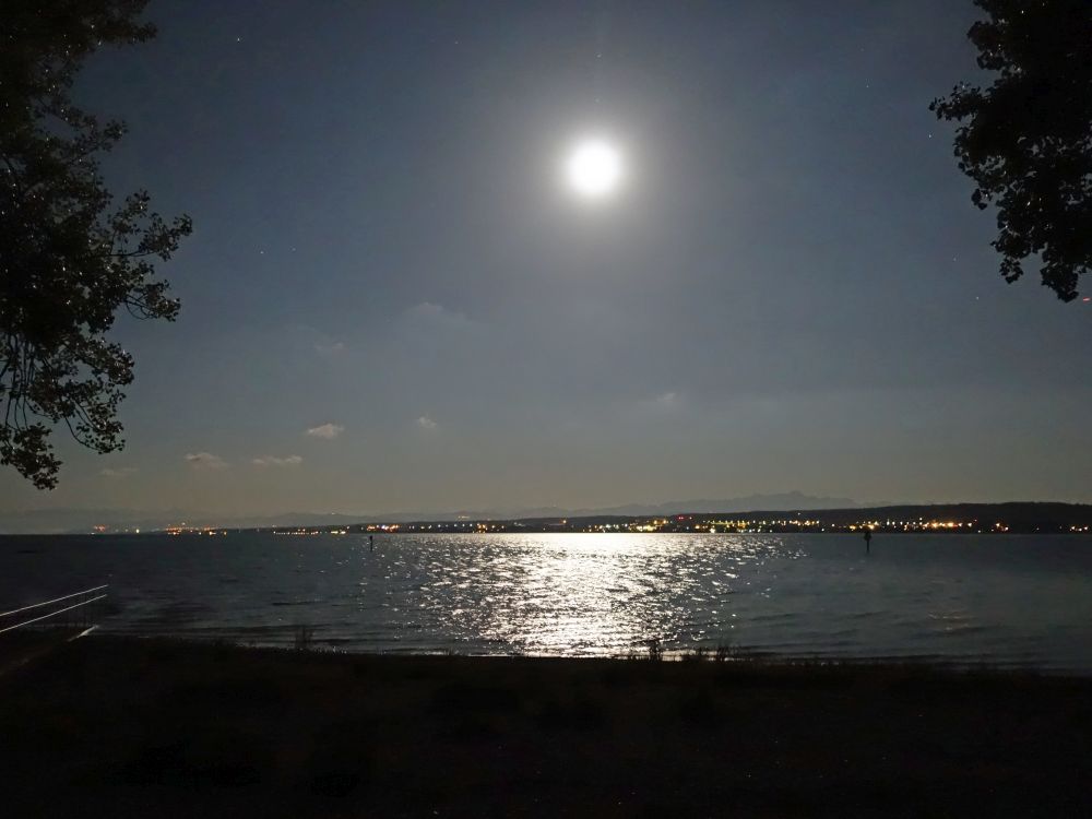 Vollmond berm Bodensee