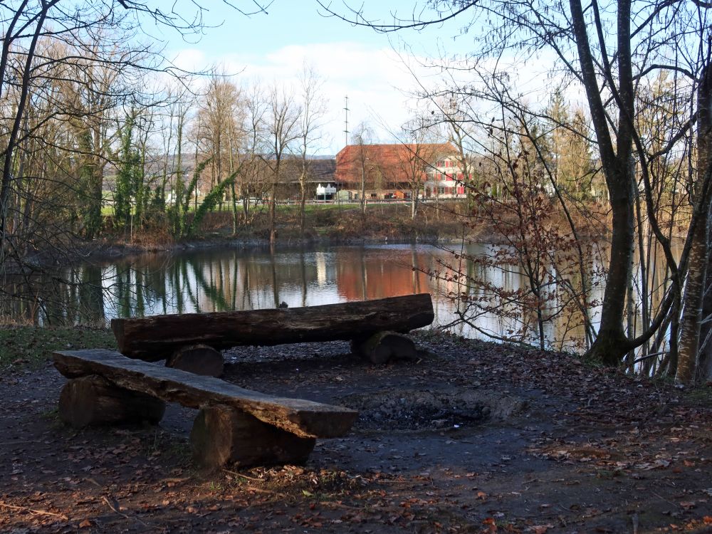 Mattenhof und Grillstelle am Wisterenweiher