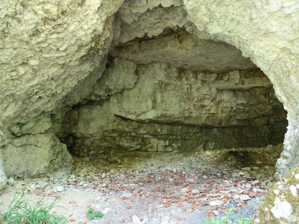 kleine Höhle