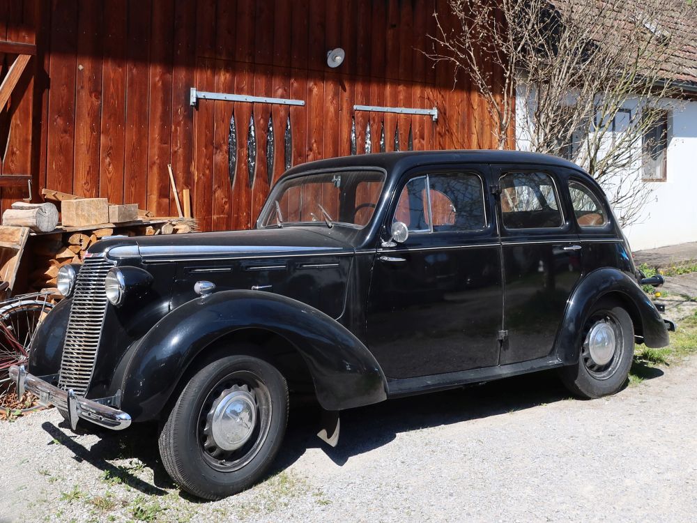 Oldtimer Vauxhall 14 J
