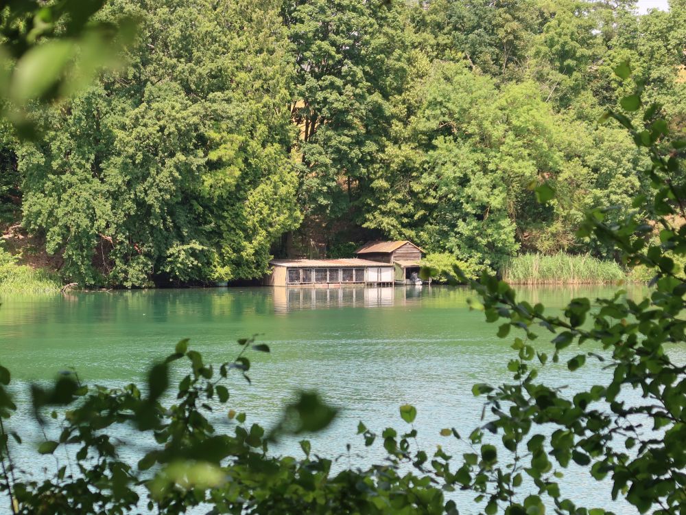Bootshaus am anderen Ufer