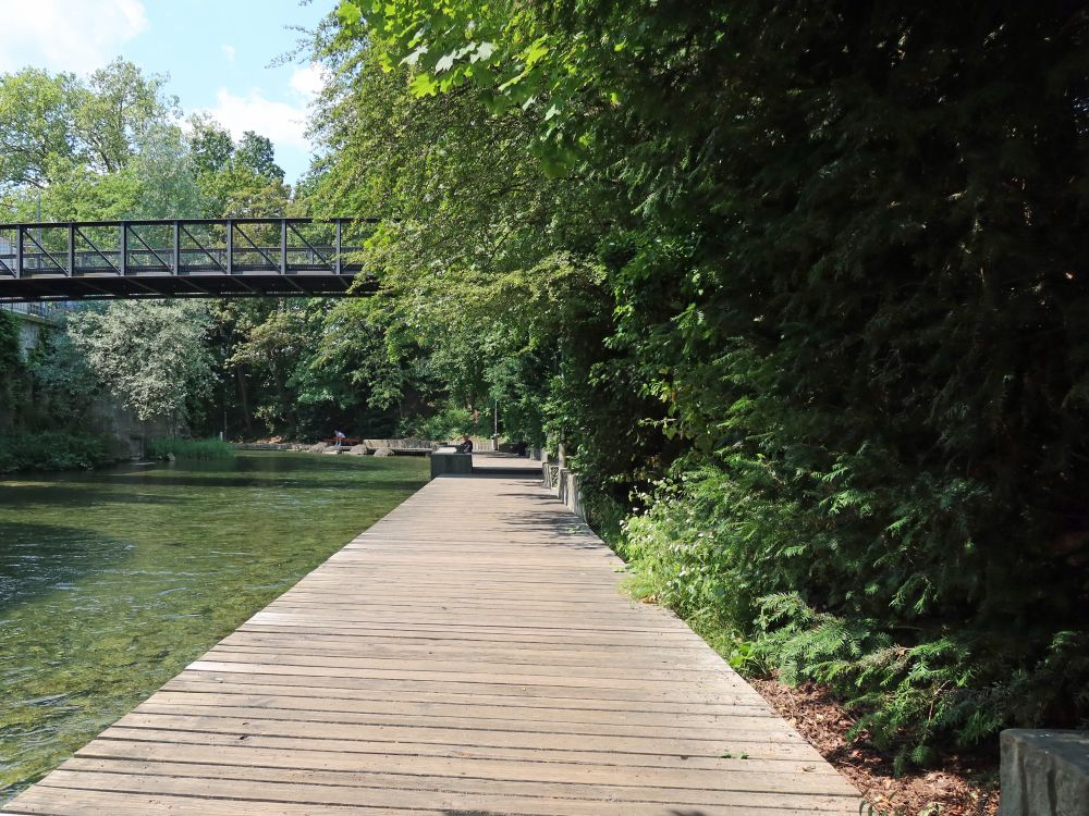 Schanzengrabenpromenade mit Nüschelersteg