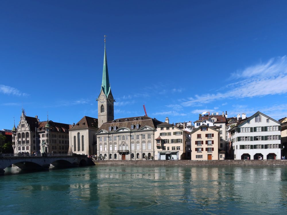 Fraumünster und Uferweg Wühre