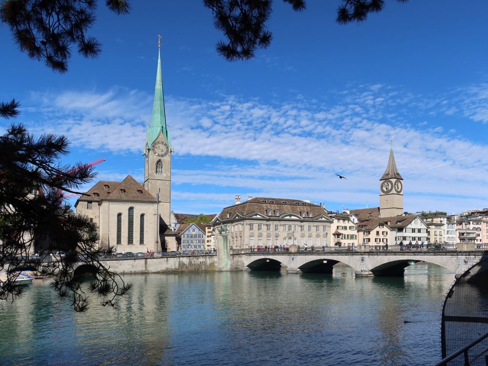 Fraumünster, Münsterbrücke und St. Peter
