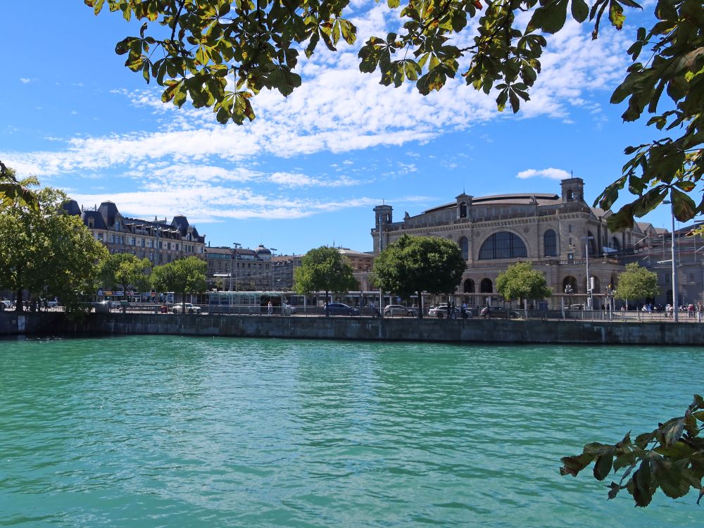 Hauptbahnhof an der Limmat
