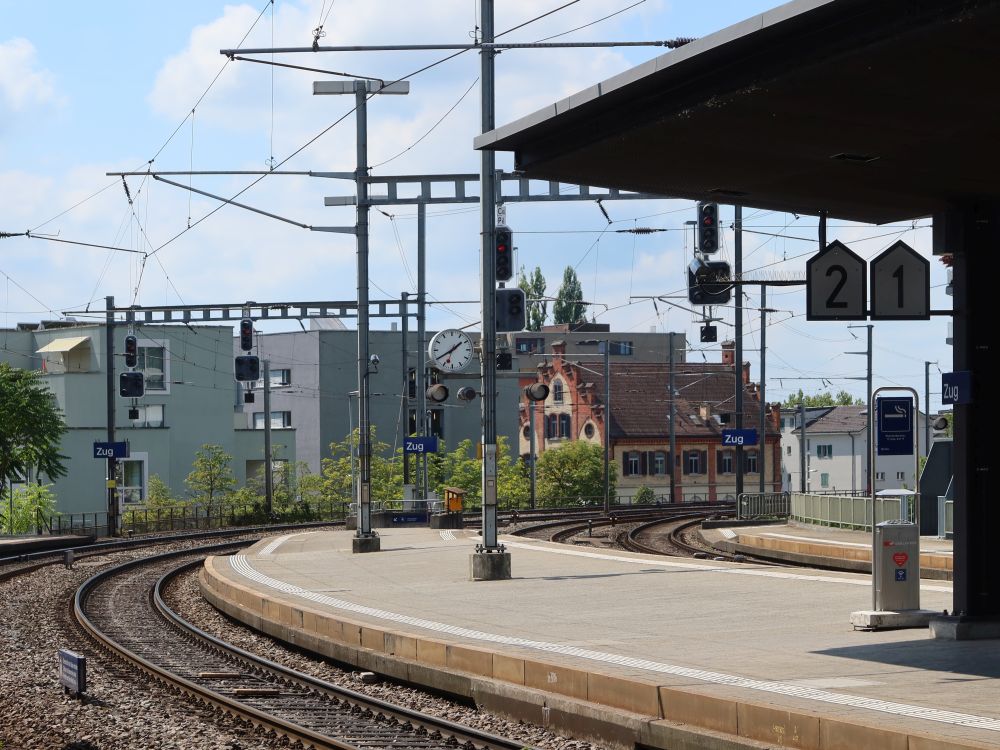 Am Bahnhof Zug